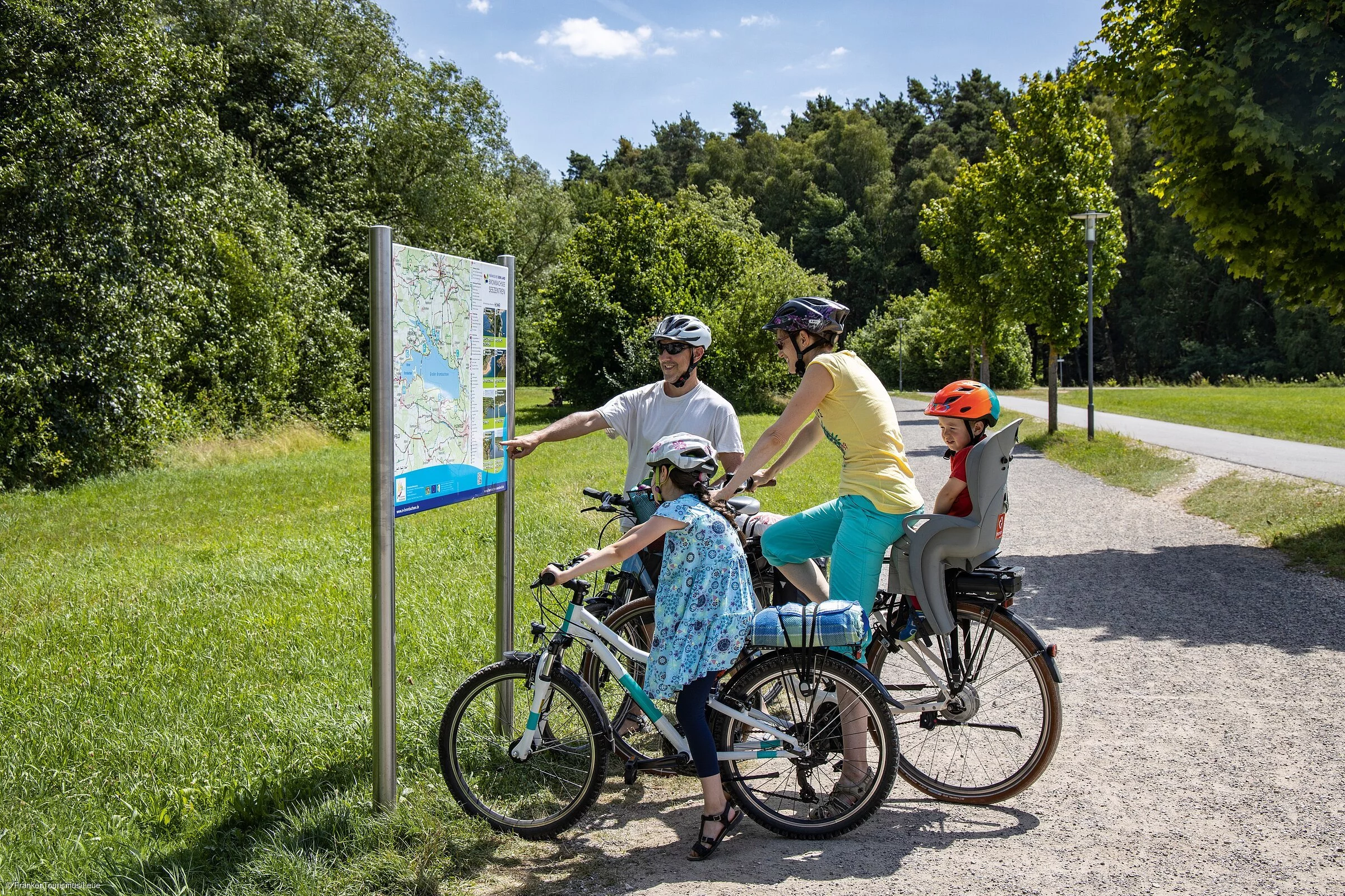 Fahrradtour mit E-Bikes am Großen Brombachsee (Fränkisches Seenland)