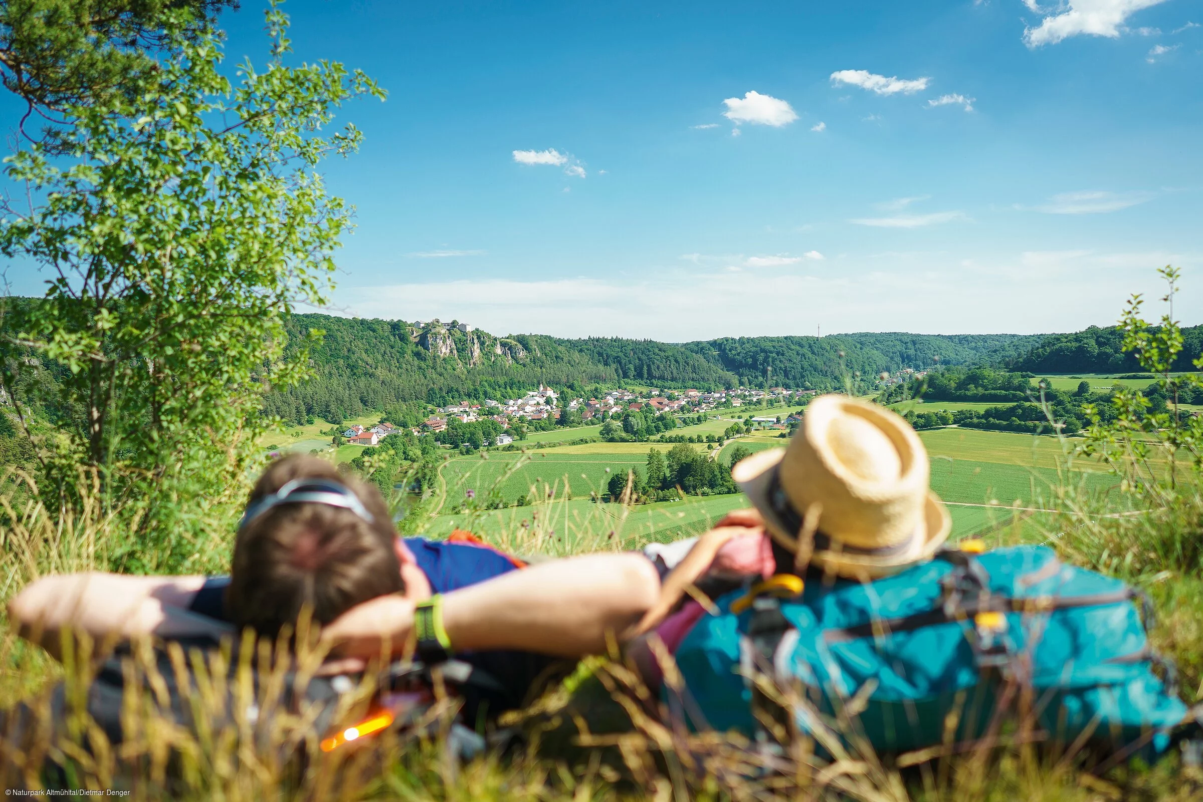 Altmühltal-Panoramaweg - Ausblick auf Arnsberg (Naturpark Altmühltal)