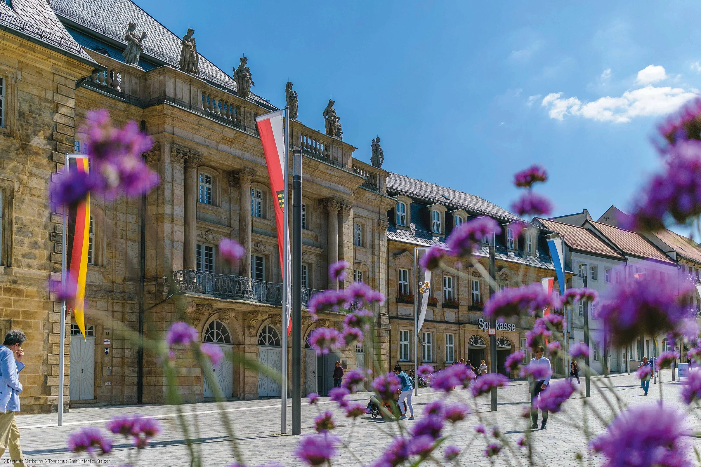 Opernstraße mit Opernhaus (Bayreuth, Fichtelgebirge)