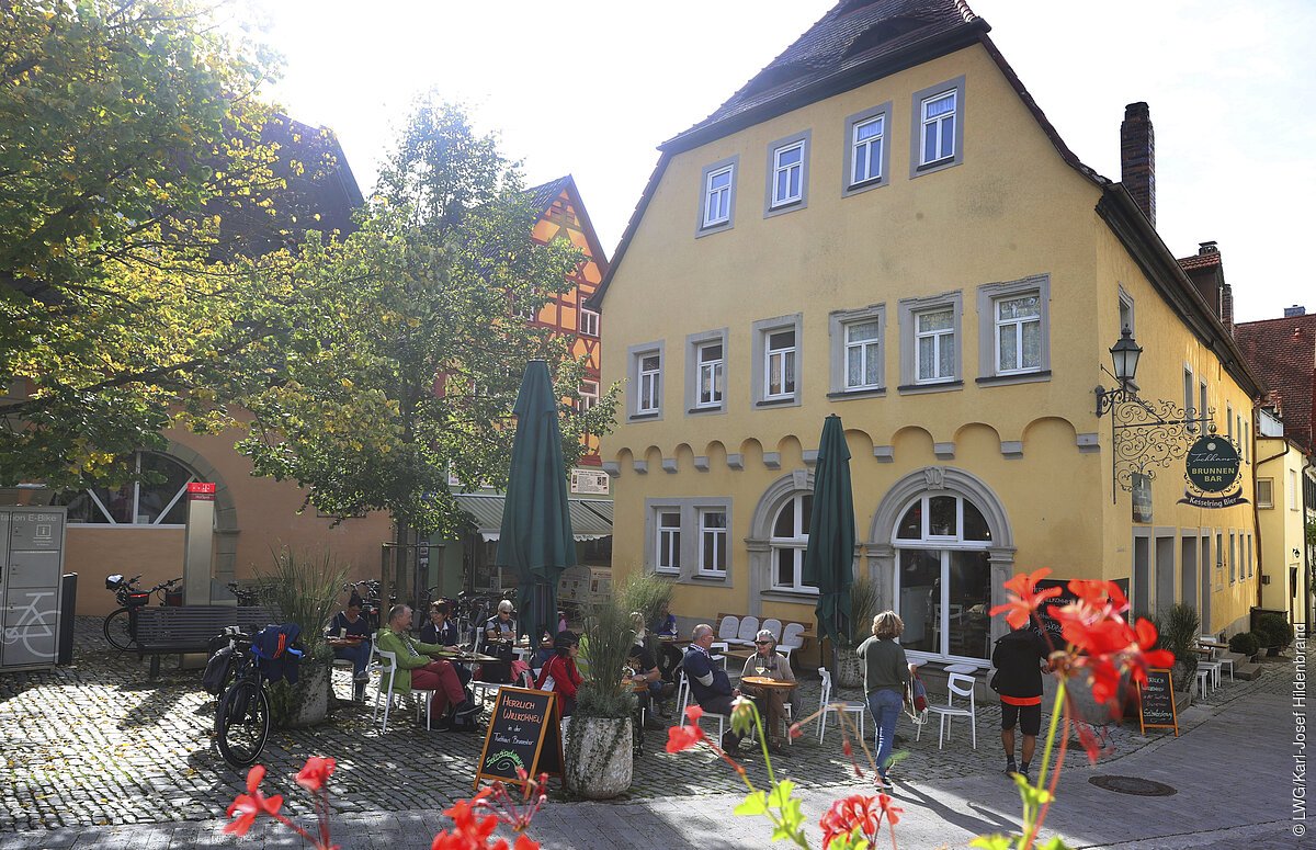 Tuchhaus - Brunnenbar & Genießerei (Volkach, Fränkisches Weinland)