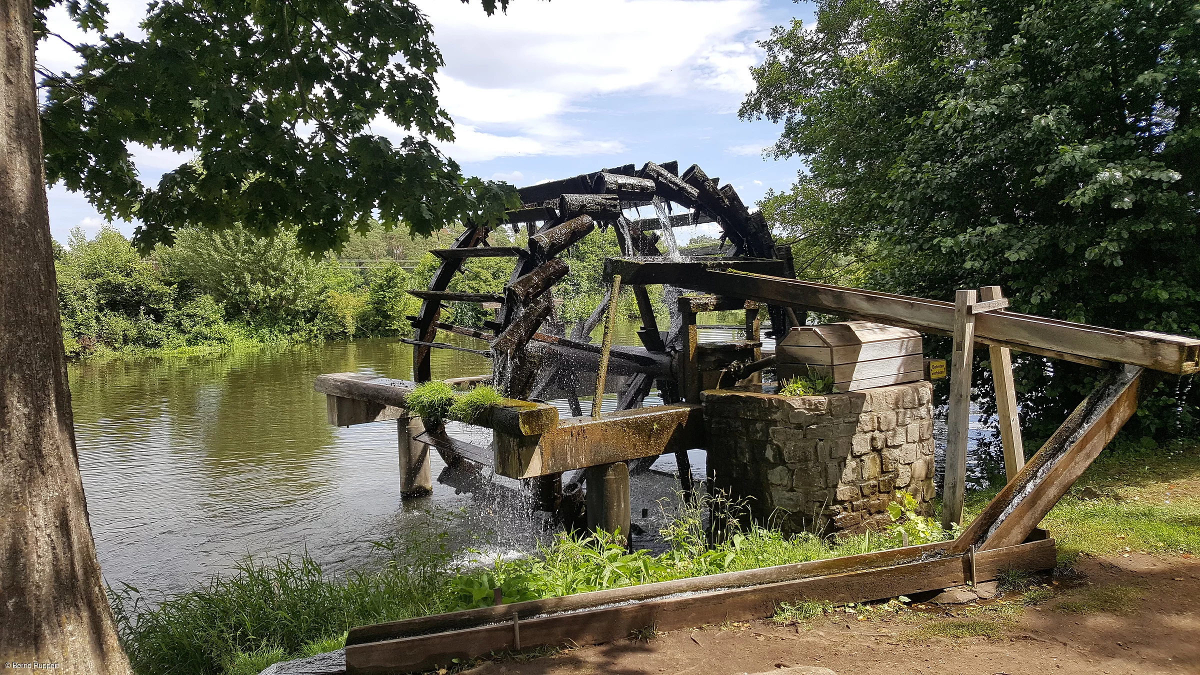 Wasserrad an der Regnitz (Hausen, Fränkische Schweiz)